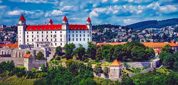 tour budapest Bratislava vienna e praga